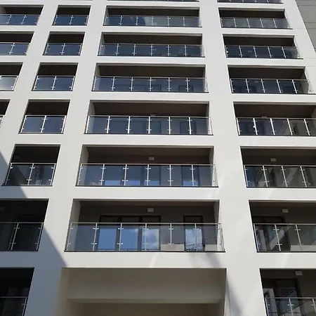 Marcelin Gold Wes Quality 公寓