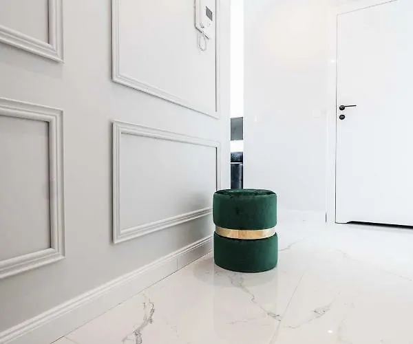 Marcelin Gold Wes Quality